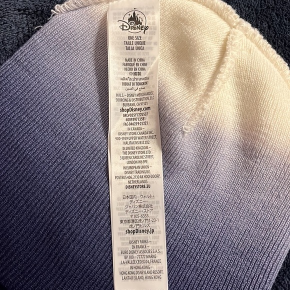 Mickey Mouse beanie, one size fits all - Picture 3 of 4